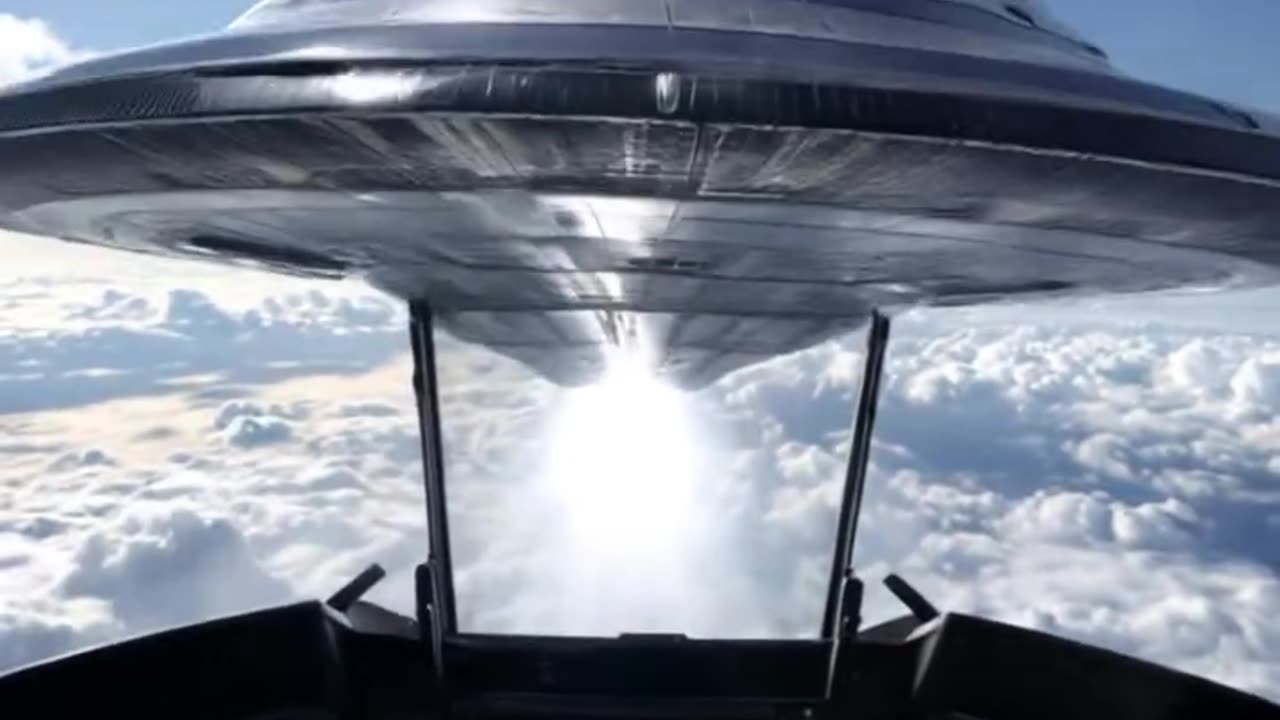 Fighterjet pilot have a close encounter with a massive UFO mothership! Doesent get closer than this