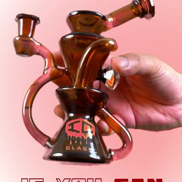 𝗜𝗖 𝗚𝗹𝗮𝘀𝘀 𝗥𝗲𝗰𝘆𝗰𝗹𝗲𝗿 featuring a stunning 𝗱𝗶𝗰𝗵𝗿𝗼𝗶𝗰 𝗱𝗶𝗮𝗺𝗼𝗻𝗱 𝗼𝗻 𝘁𝗵𝗲 𝘀𝗶𝗱𝗲!