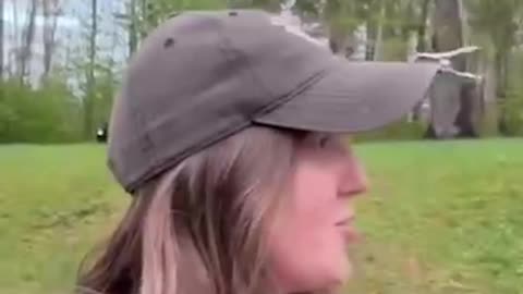 Will wearing a fake dragonfly stop mosquitoes?