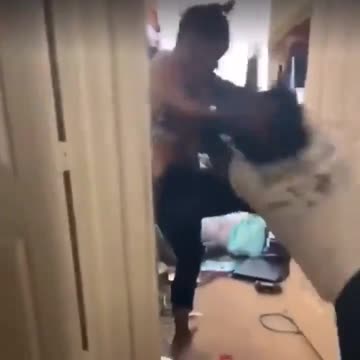 Mother lets 2 sisters fight it out, films it.