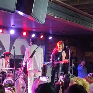 Palaye royale ( live)