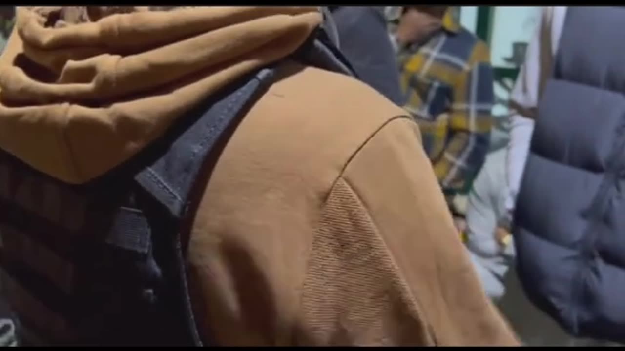 Africanos atacam PSP em Oeiras. ACORDA PORTUGAL