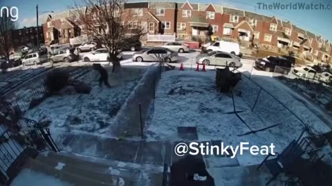 2 dead in triple shooting in Northeast Philadelphia