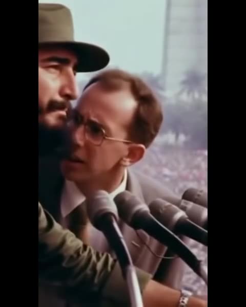 Fidel Castro zdraví Česko