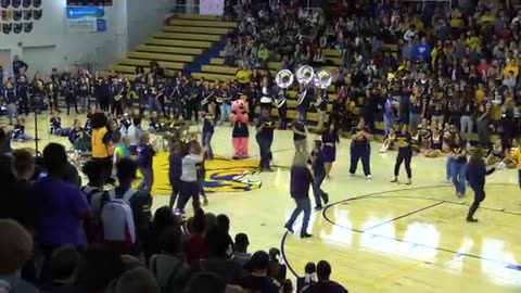 Breaking: Uptown Funk: Whitmer Teacher Flash Mob - Homecoming 2017
