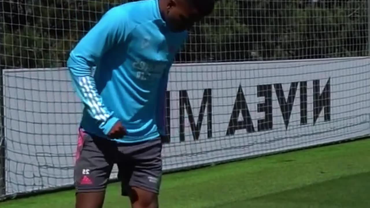 Extraordinary star inches closer to bombshell Liverpool move!