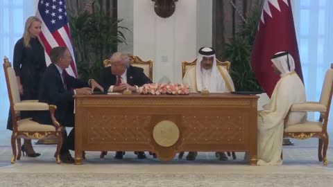 President Trump Visits Qatar, Signs Largest Deal in Boeing's History With 160 Aircrafts Sold
