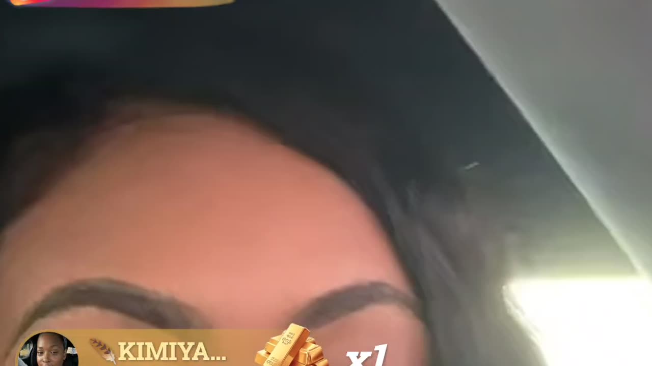 #PND GOT SO PISSED SHE CALL A UBER ONLY FOR HERSELF