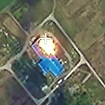 🔥Hanger containing HIMARS system was located & destroyed by the Russian forces .