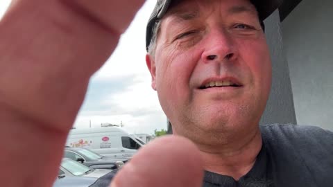 Livestream of a Hamburger Review Goes Horribly Wrong - Goodall's Country Kitchen