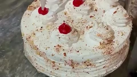 Unhygienic Bakeries Exposed: Cakes Made in Dirty Conditions in Pakistan, India, & Bangladesh