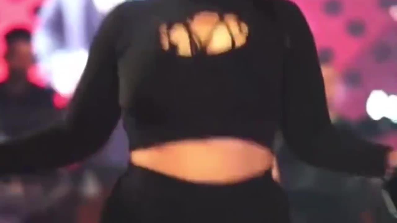 ما تعطيني هالشفه ( رقصة بنات 🔥) دبكات 2025