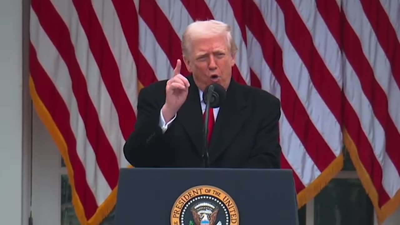 Trump Slams Chicago After Woman Burned on Train by Man Arrested 72 Times