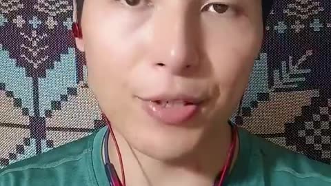 Chinese guy puts up a video noticing a thing or two
			