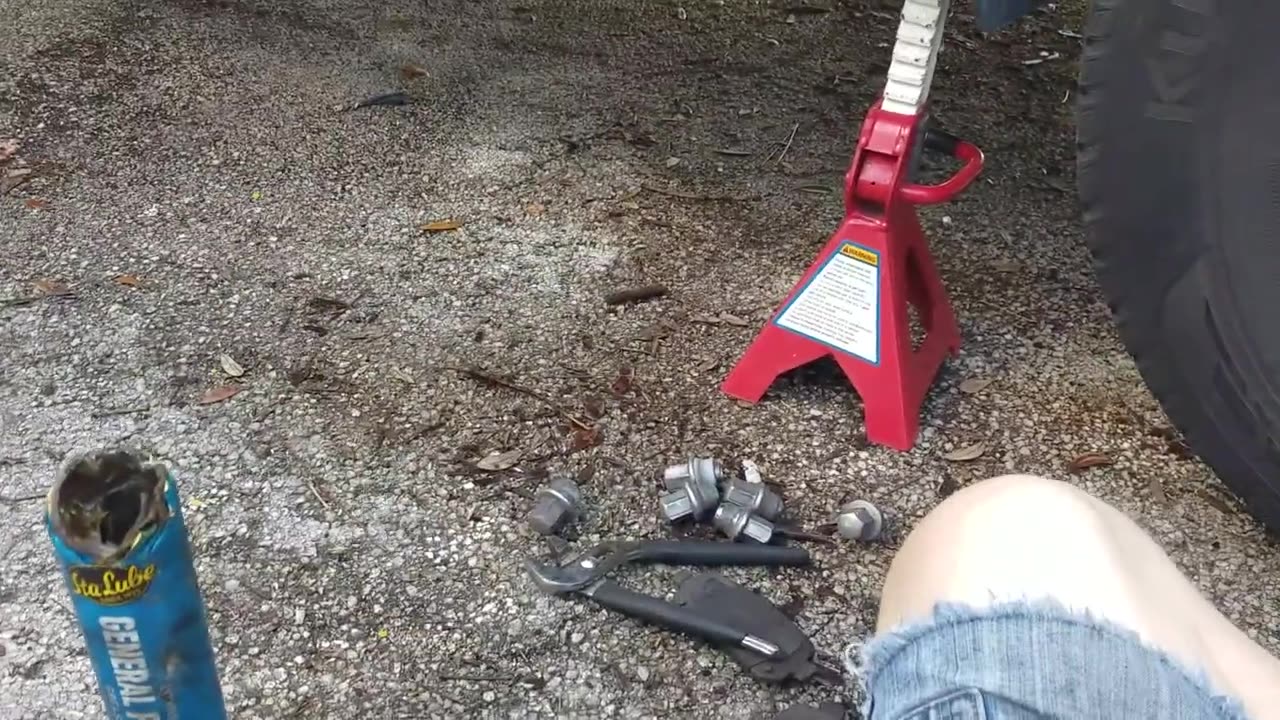 Replacing rear brake pads 2012 dodge Journey part 2