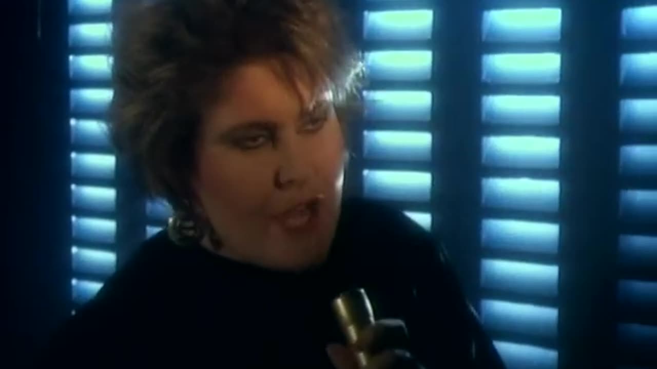 Alison Moyet - Invisible (480p)