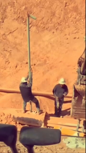 They getting freaky at work to my music 😂