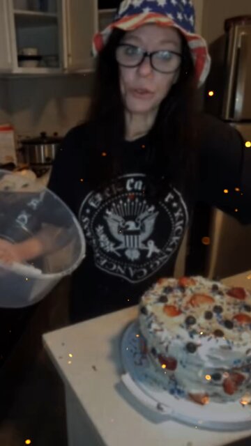 HAPPY 4TH FROM OUR FAVORITE CHEF! 'Merica! 🇺🇸