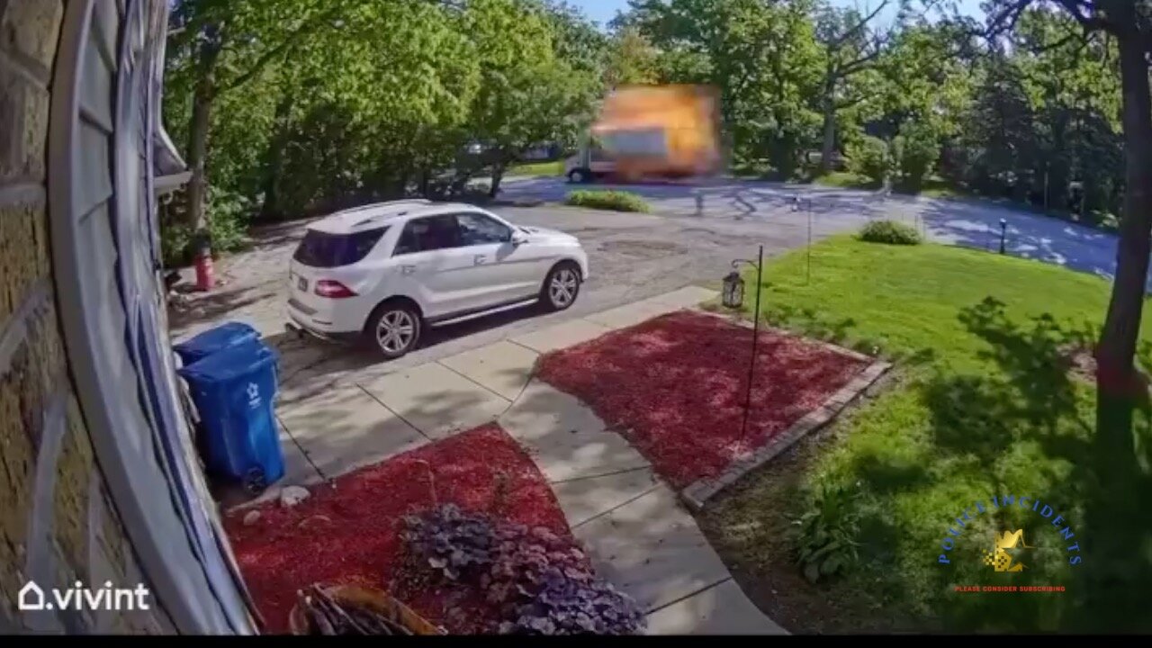 Penske Truck Carrying Propane Tanks Explodes in Suburban Illinois