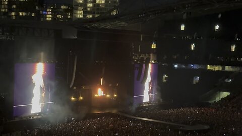 Lady gaga live beast