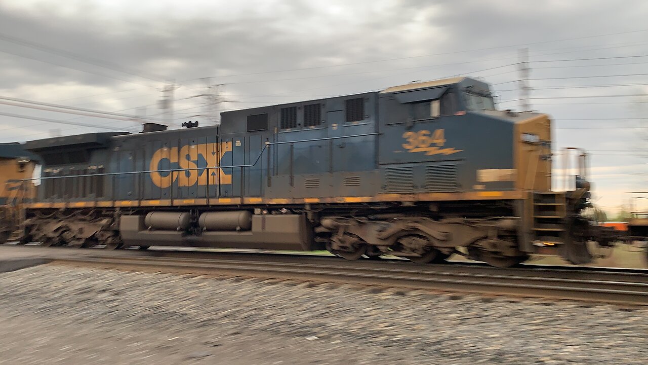 CSX Trains 875 and 364 lead a sparse train