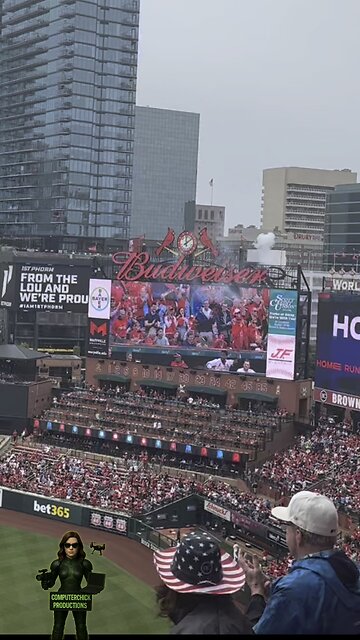 Epic St. Louis Cardinals Home Run Captures