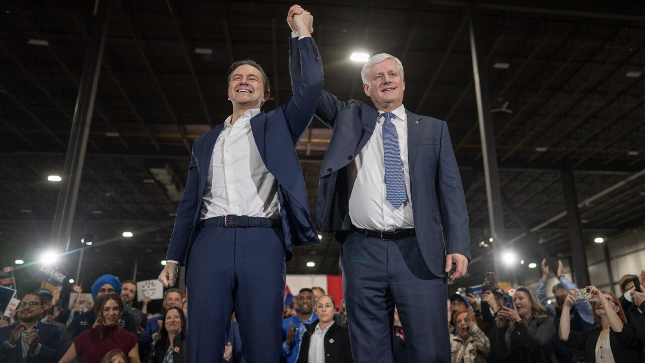 Former PM Stephen Harper endorses Poilievre at huge Conservative rally