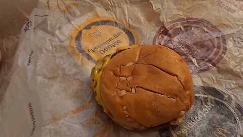 Cheeseburger from McD & BK