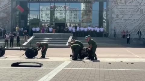 Skill demonstration by Belorussian soldiers