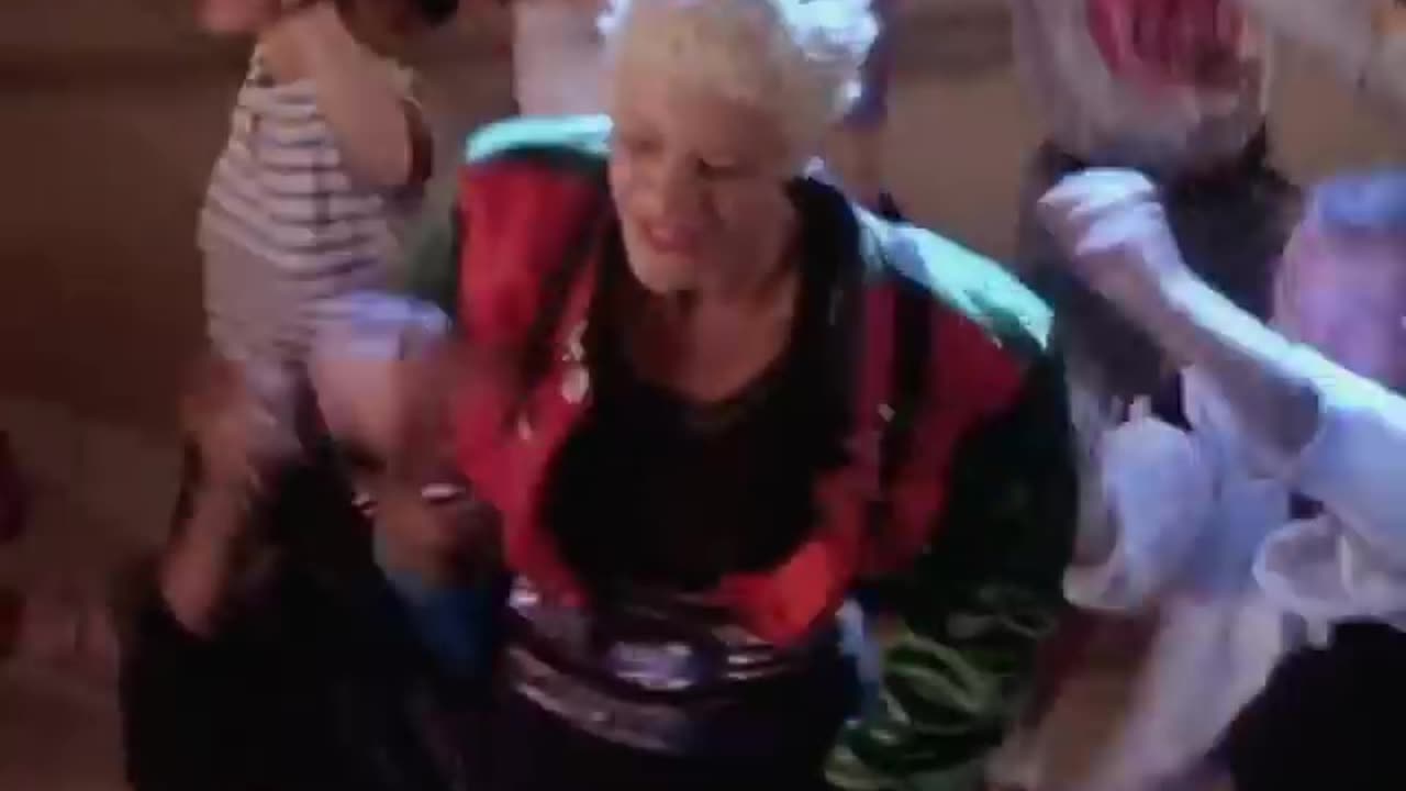 Yazz - The Only Way Is Up (Official Music Video) (480p)