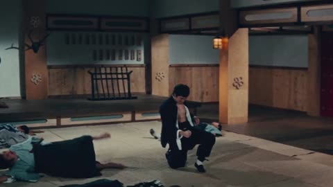 Bruce Lee Vs Sword Master Epic Moves!!