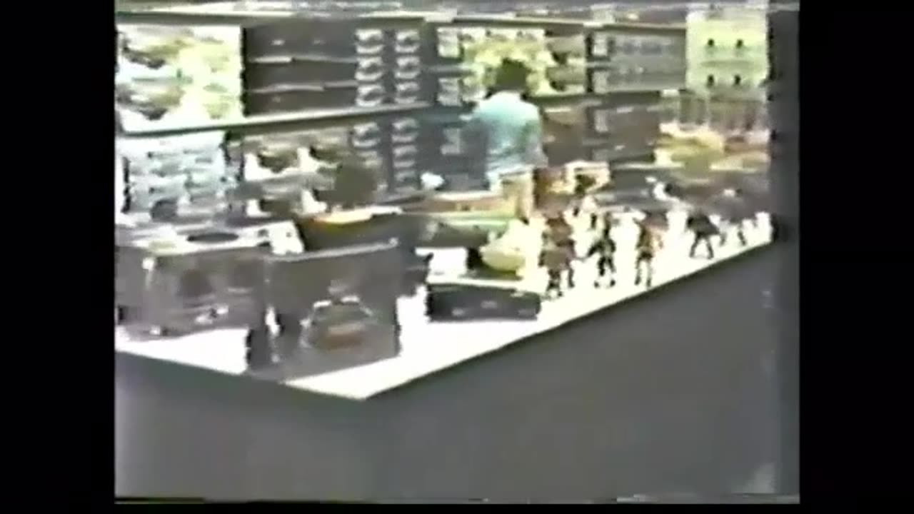 Mego Mobile Bat Lab TV Commercial from 1977 - Batman & World's Greatest Super Heroes