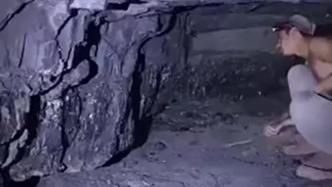 Working day in the coal mines