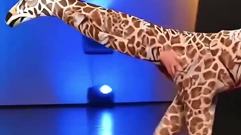 "Man Transforms into Giraffe!? 🦒🔥 The Challenge Chapter Begins!"
