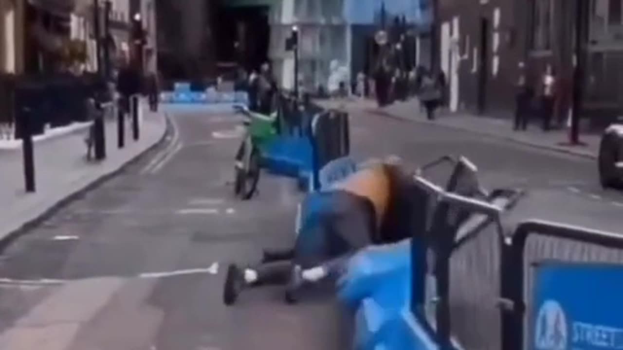 PHONE THIEVES FACING INSTANT JUSTICE COMPLETION-COMMENTARY STEVE INMAN