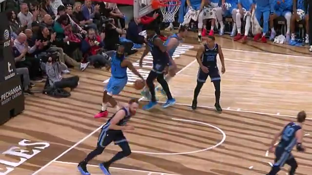 NBA - James Harden with the TOUGH floater for 30 PTS!