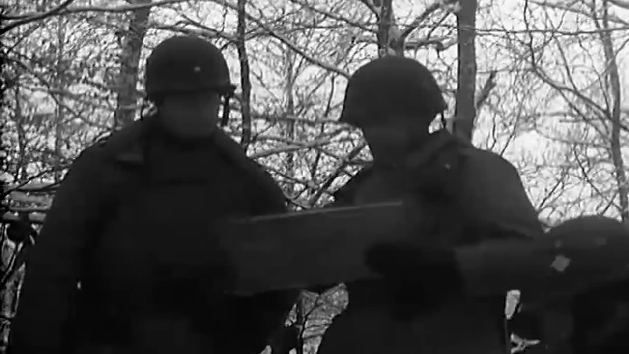 FIELD COMMISIONS, LI... - FIELD COMMISIONS, LIBRAMONT, BELGIUM ; CIVILIANS FLEE FRONT - 111-adc-3090