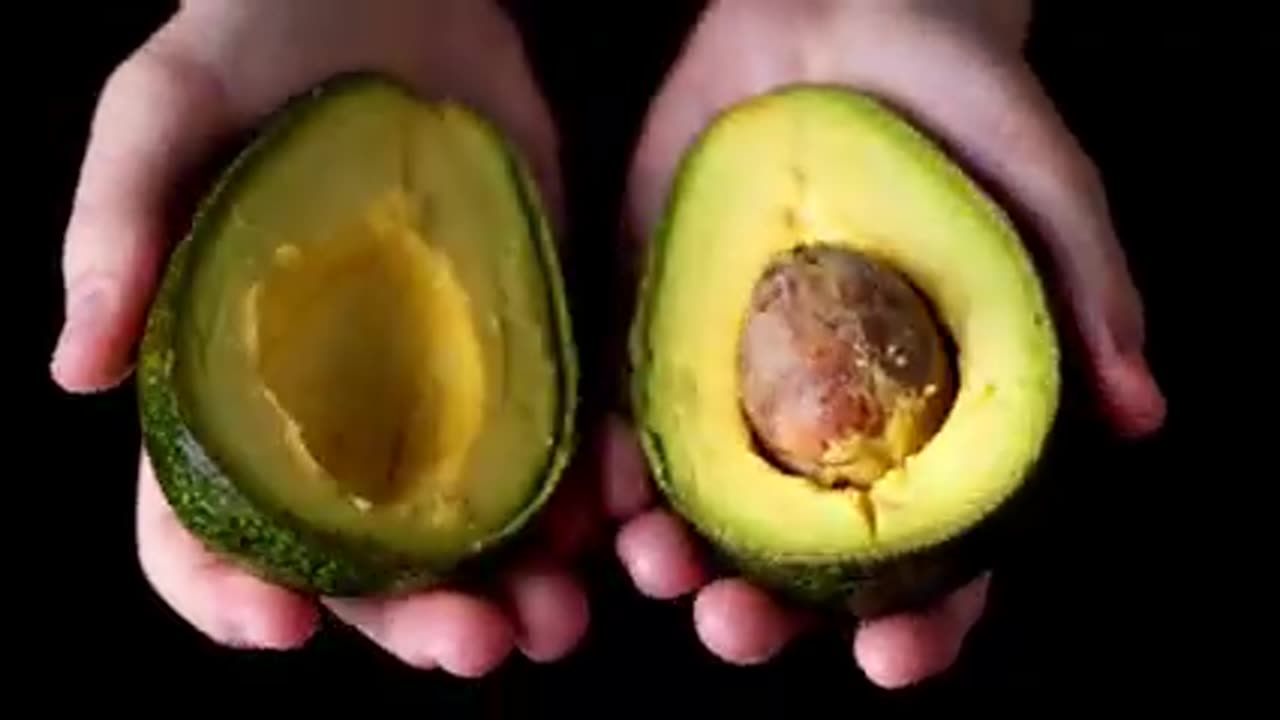 7 AMAZING Avocado Benefits That Will SHOCK You! | Why You NEED Avocados Daily!