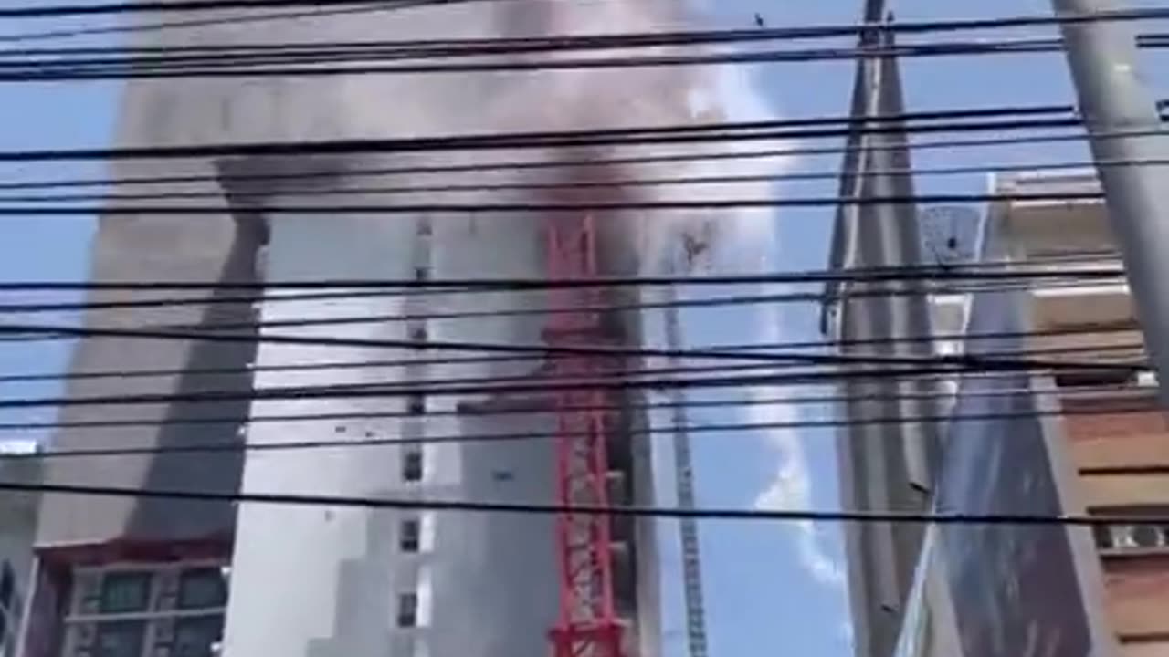 Tower crane collapses in Bangkok after powerful earthquakes rock Thailand and Myanmar.