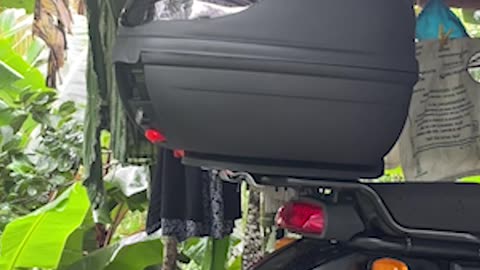 How to Install a Top Box on Your Bike 🧳