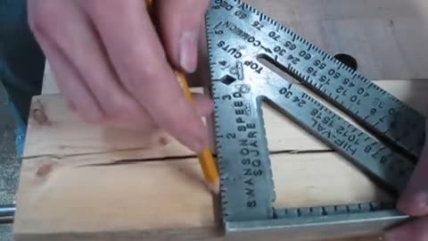 Speed Square 101 – The Ultimate Beginner's Guide to Using a Speed Square!