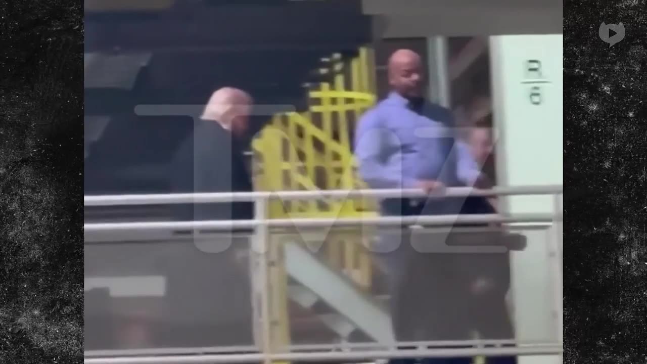 President Trump mouths "fuck you" and gives Ford plant worker middle