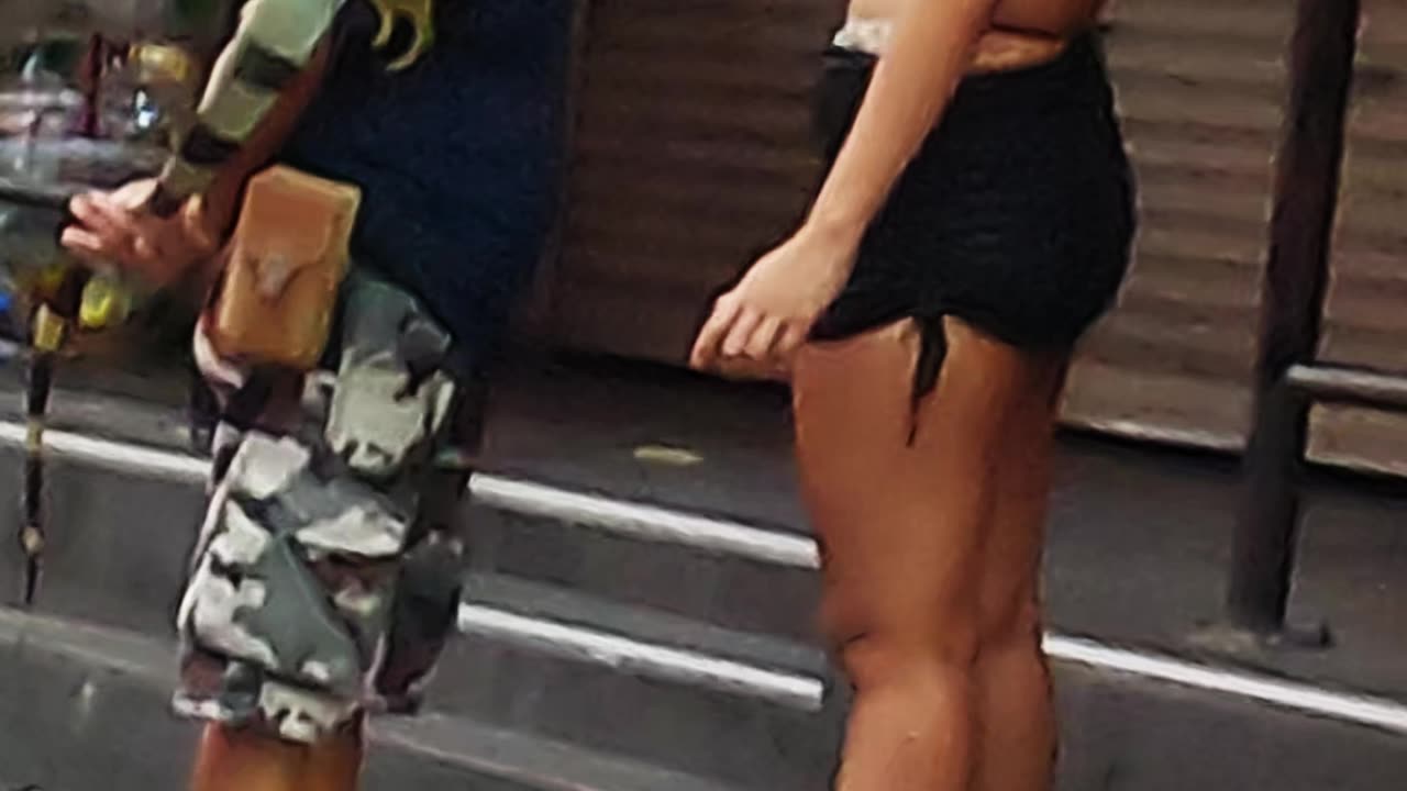Iguana on soi 6 #nightlife