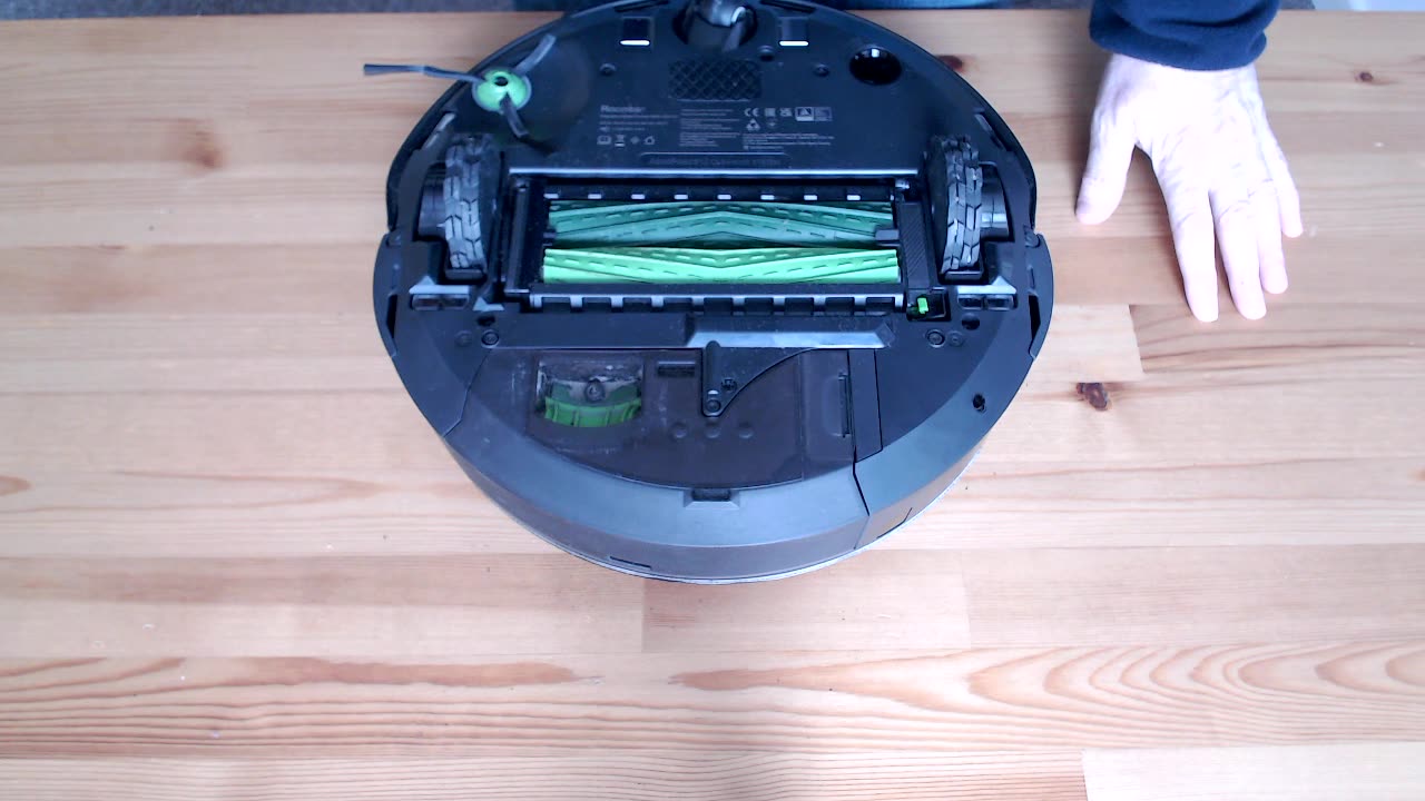 Roomba Combo 10 Max Autowash Cleaning Robot - bin full and brush error messages