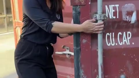 What a used shipping container looks like in 25 seconds