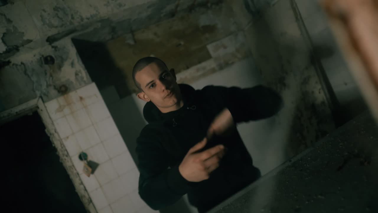 1. Nemskiya & MZM - ДЯВОЛИ (Албум Вещер)