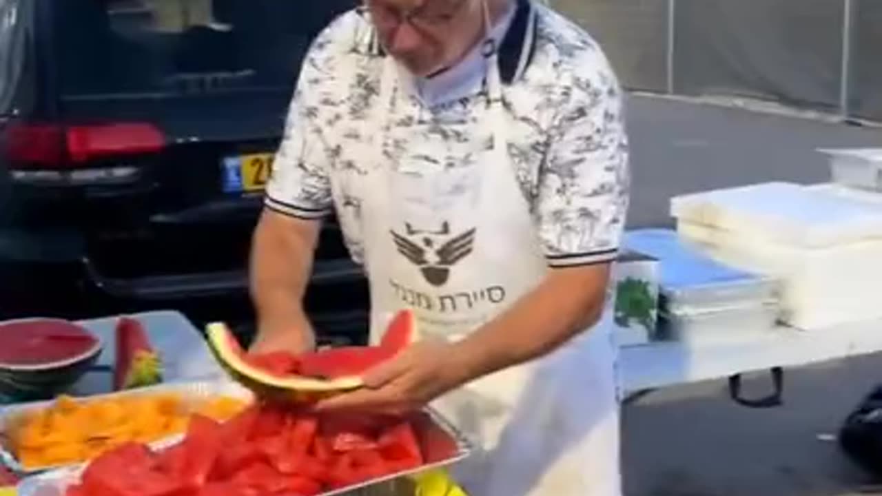 IS THIS THE LESSON WE WERE SUPPOSED TO LEARN FROM THE HOLOCAUST 🧑‍🍳 BBQ WHILE THEY STARVE⁉️