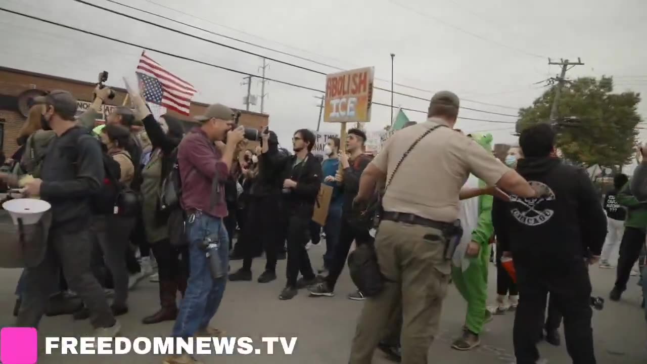 The crowd outside Broadview ICE Facility has pushed past the "protest area"