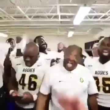 Tell em to bring me my money!