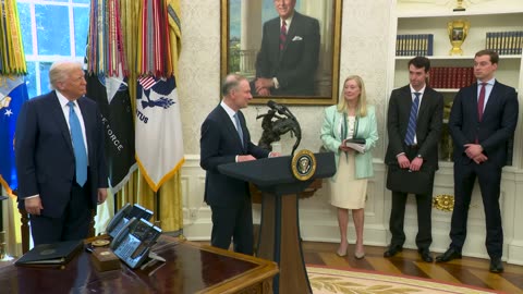 President Trump Swears In the Chairman of the Securities and Exchange Commission